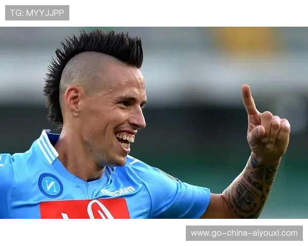 哈姆西克回归中场拼抢不怵人