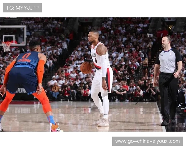 利拉德压哨助攻,开拓者赛点在手