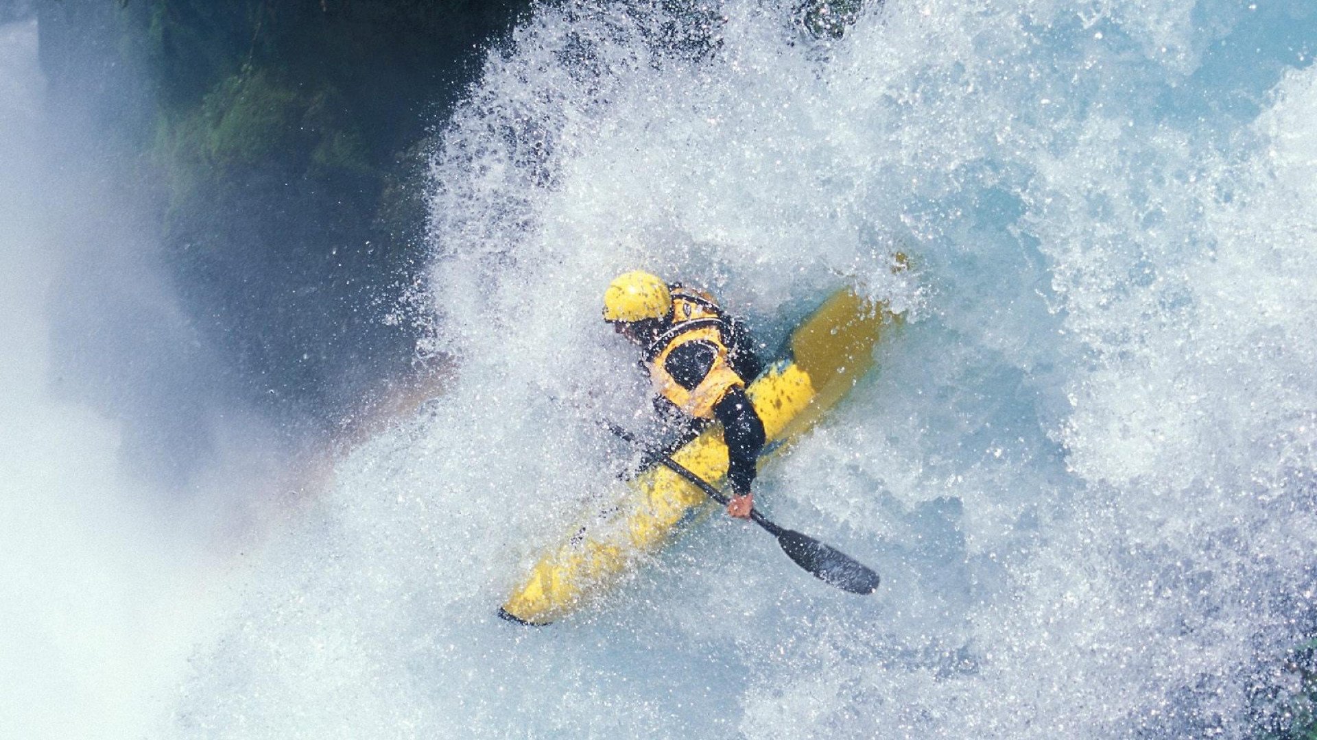 世界高台跳水大奖赛 悬崖一跃动作完成度惊艳裁判